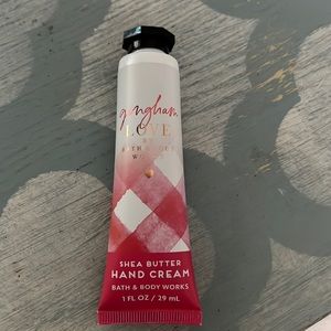 BNWT Bath and Body Works Gingham Love hand cream
